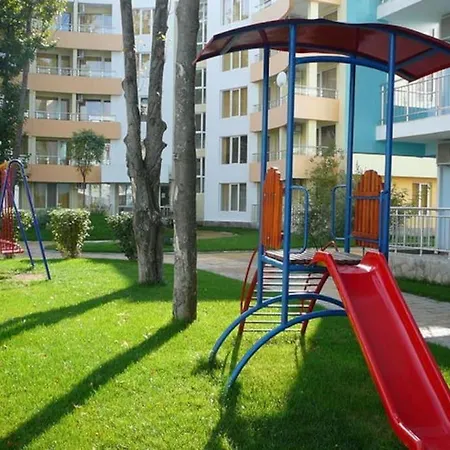 Apartmán Amazing 2 Bedroom Next To The Sluneční pobřeží