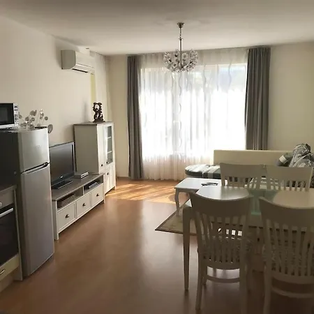 Amazing 2 Bedroom Next To The Lägenhet